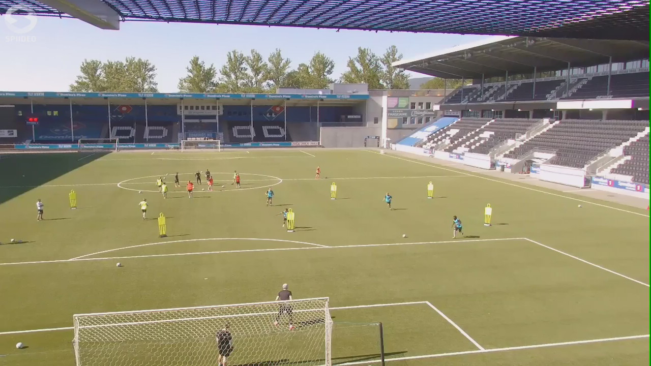 4 Inn i bakrom-mellomrom 2.mov